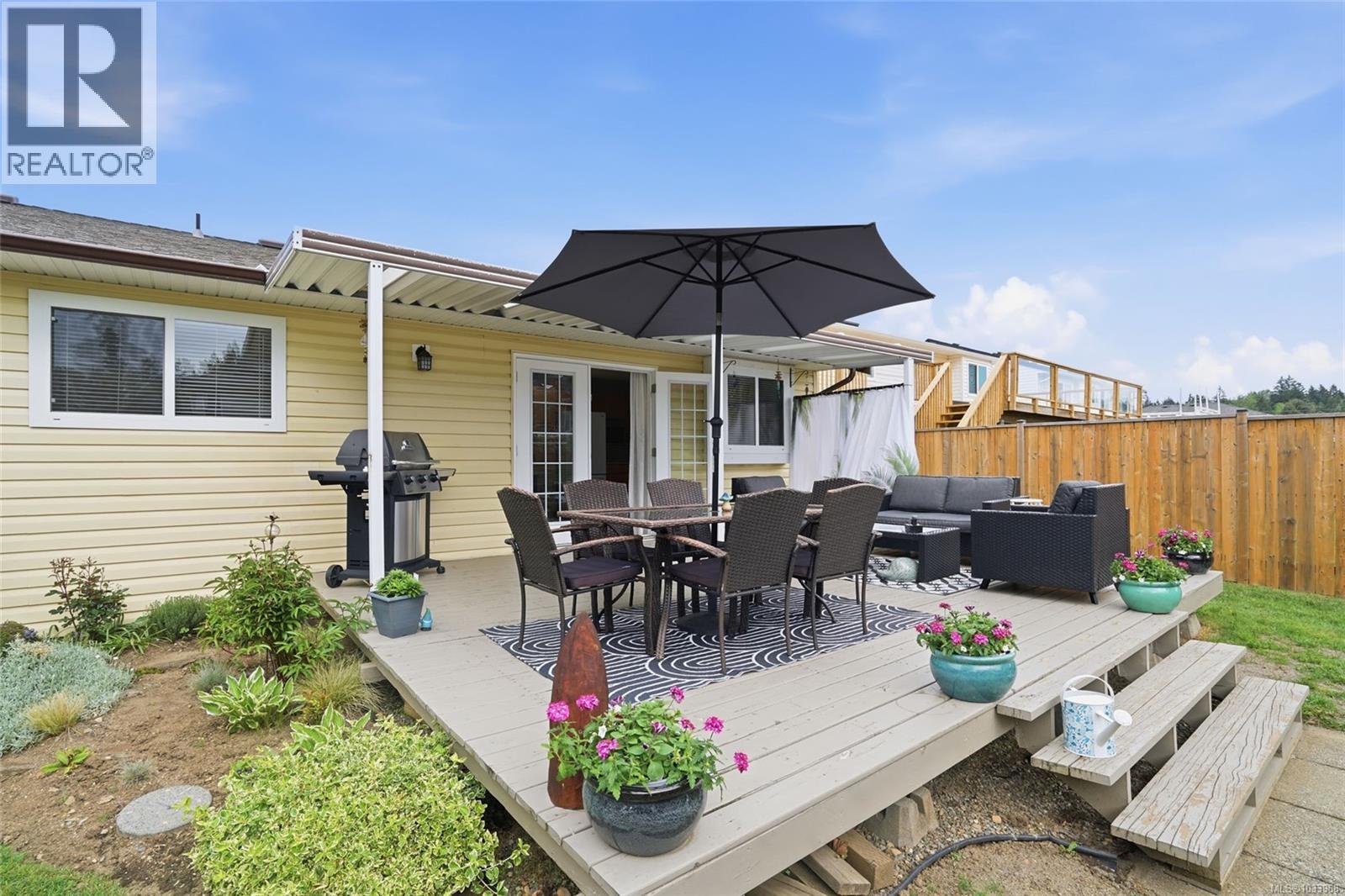 2517 Nadely Cres - 38