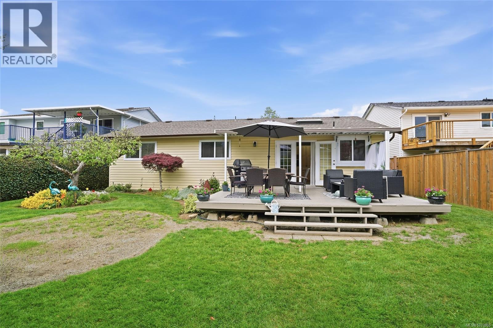 2517 Nadely Cres - 39