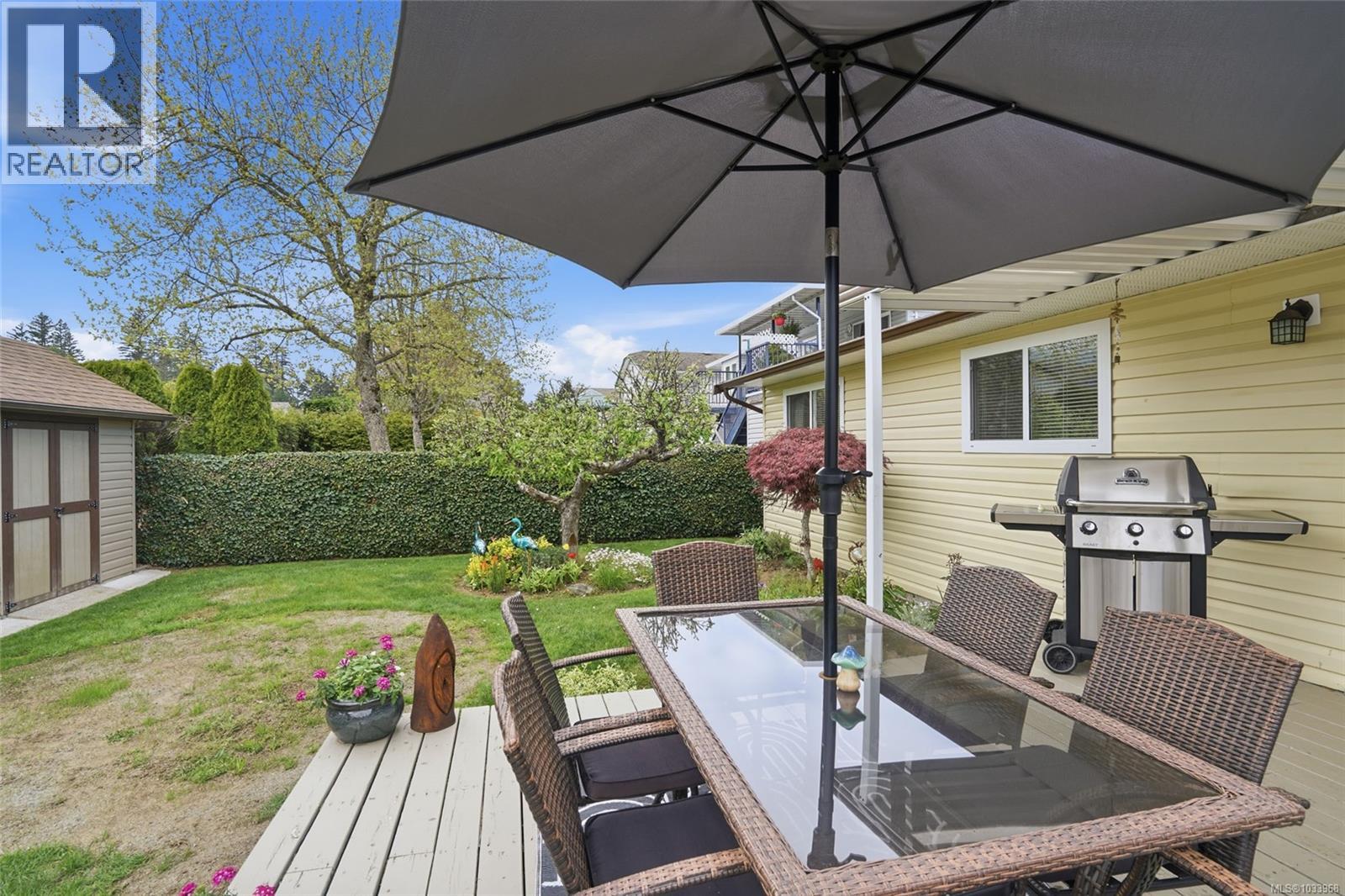 2517 Nadely Cres - 47