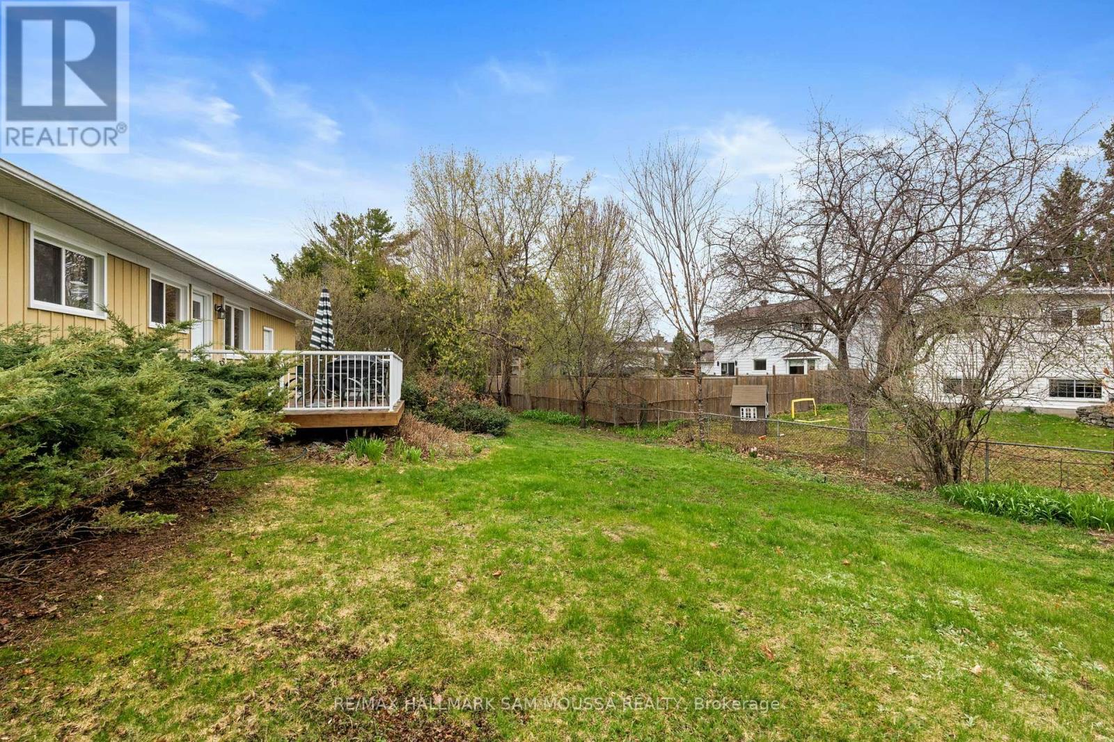 11 SPRINGDALE CRESCENT - 39