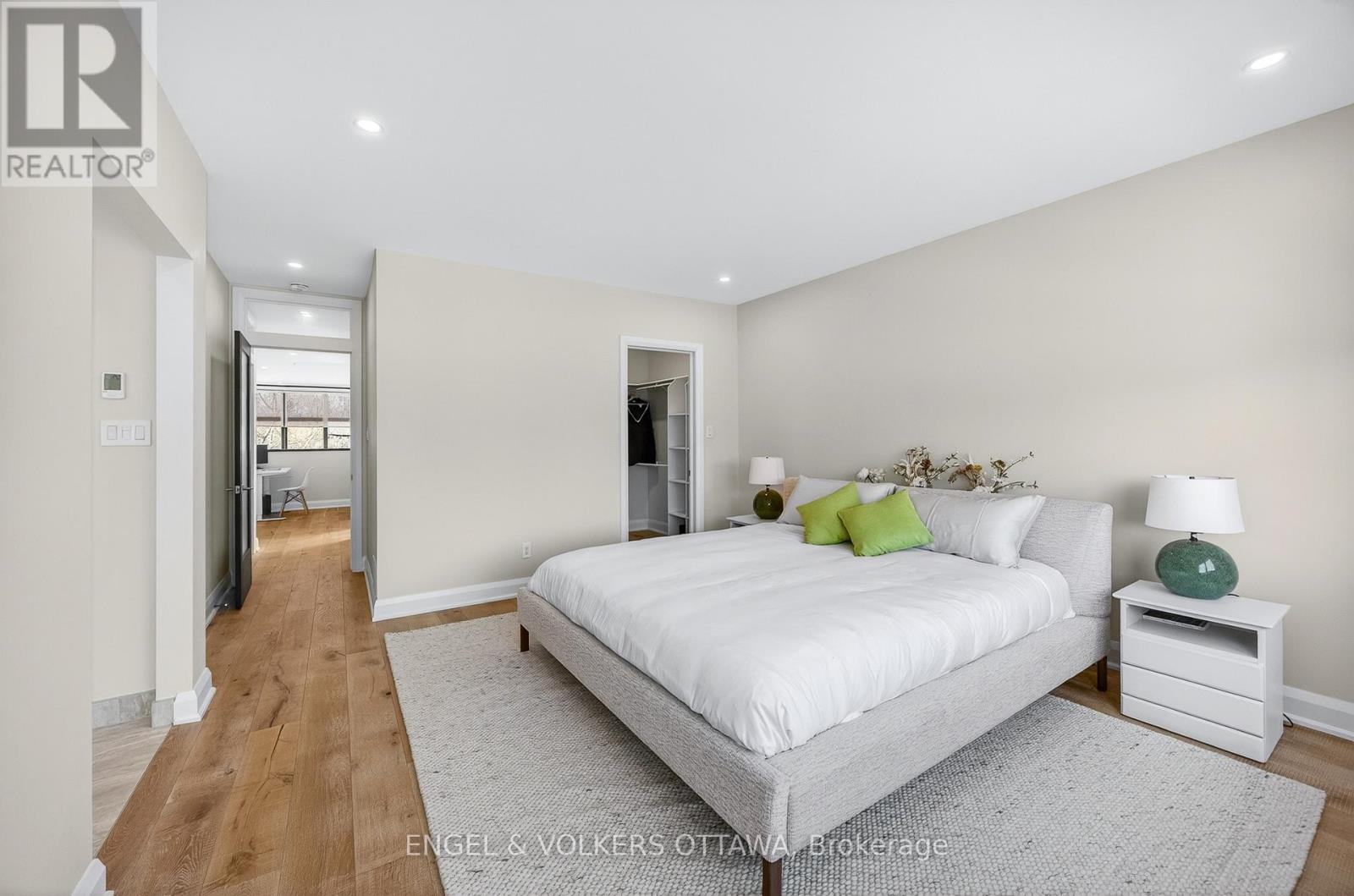178 MAIN STREET - 44