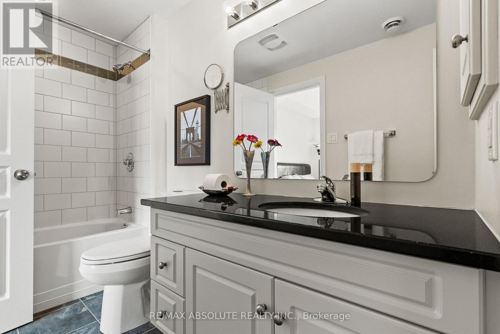 52 EDENVALE DRIVE - 22
