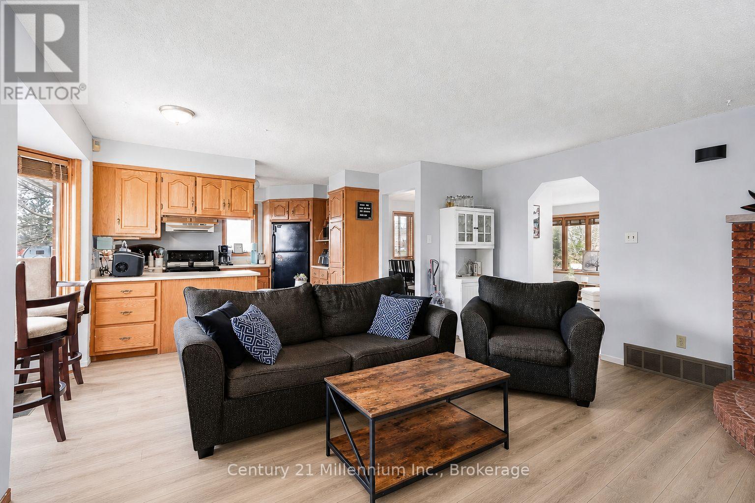 213 JANE STREET - 48
