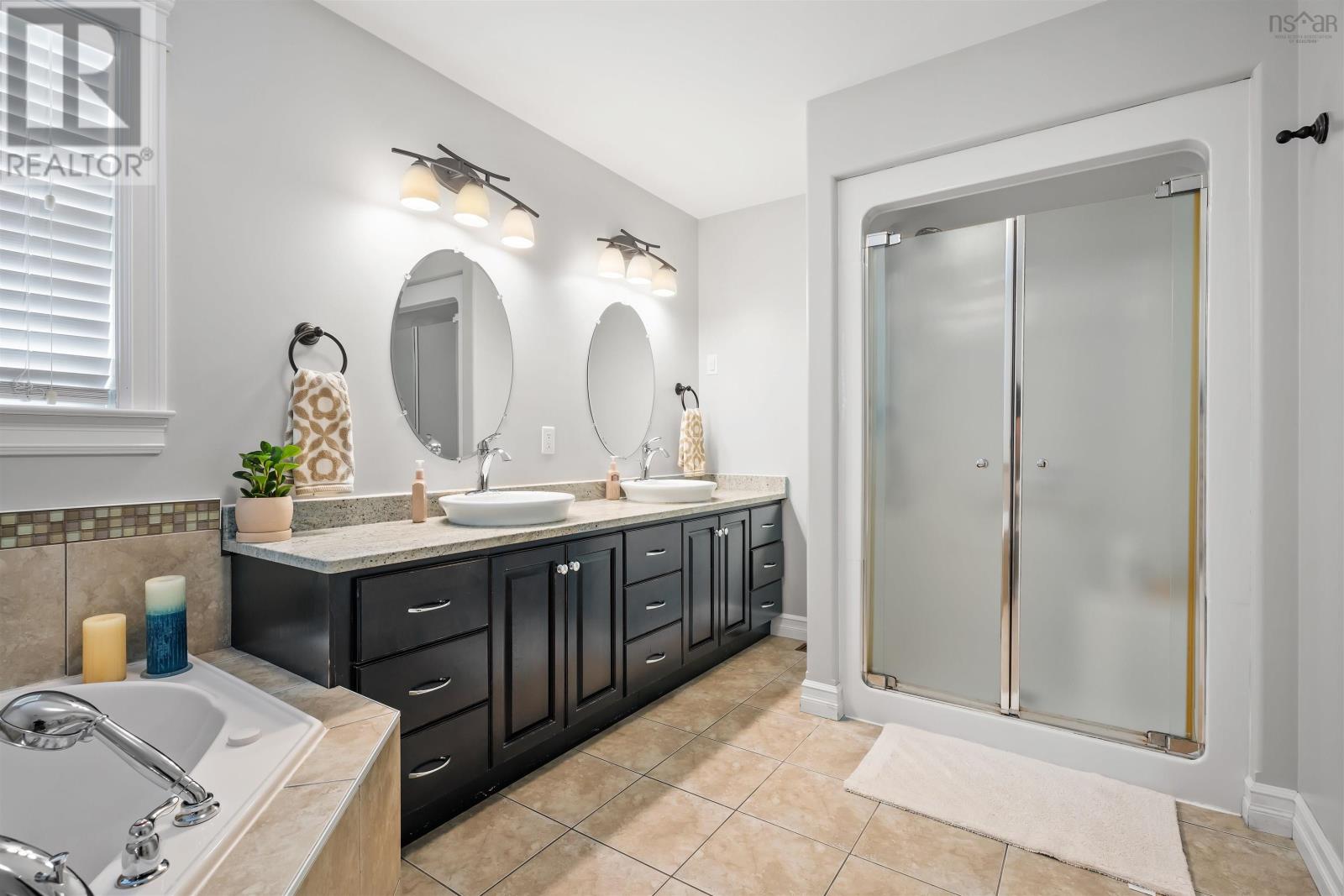 76 PEBBLECREEK Crescent - 17
