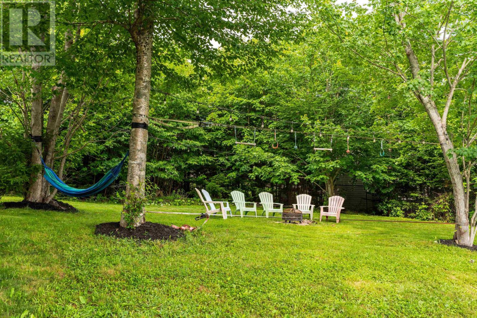 76 PEBBLECREEK Crescent - 32