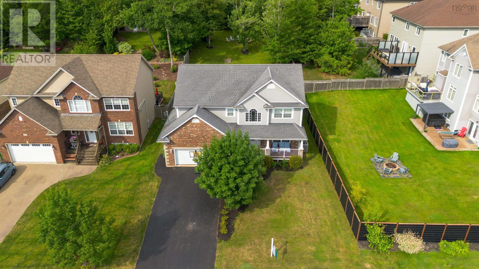 76 PEBBLECREEK Crescent - 34