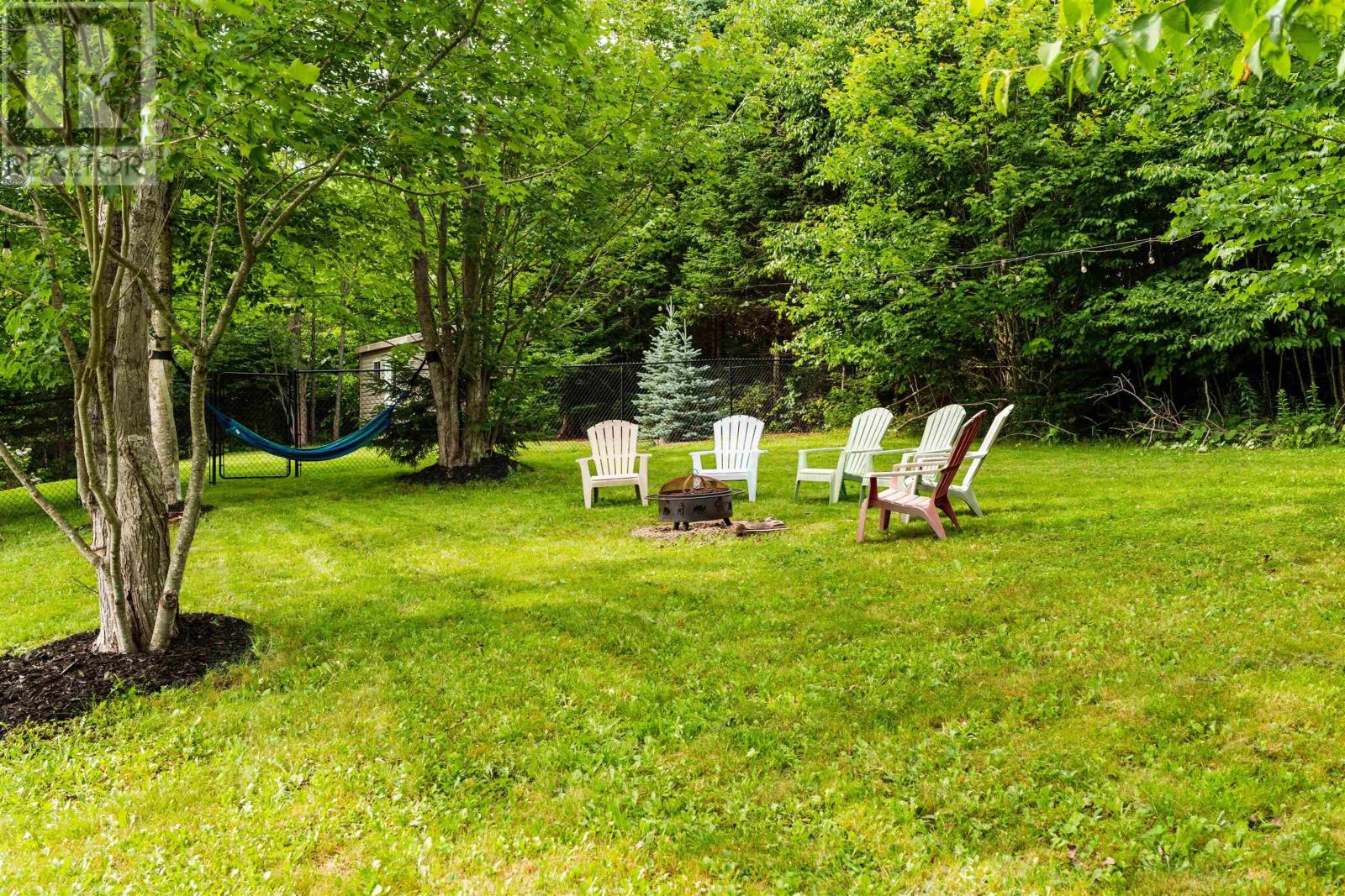 76 PEBBLECREEK Crescent - 39