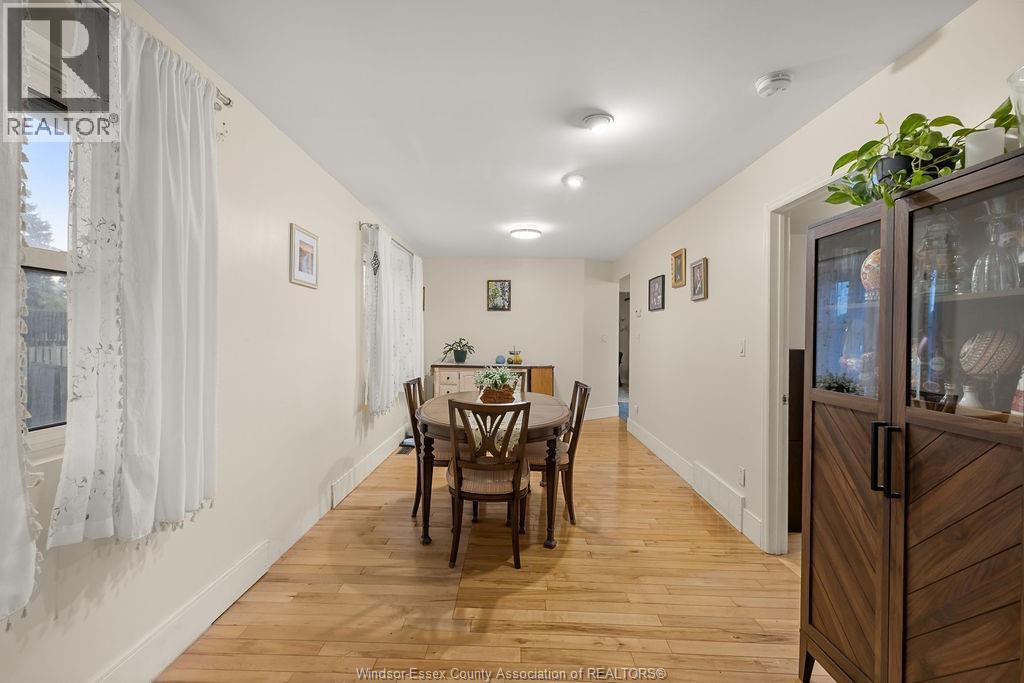 2119 LONGFELLOW, Windsor, Ontario, N9B3J5 — Photo 5