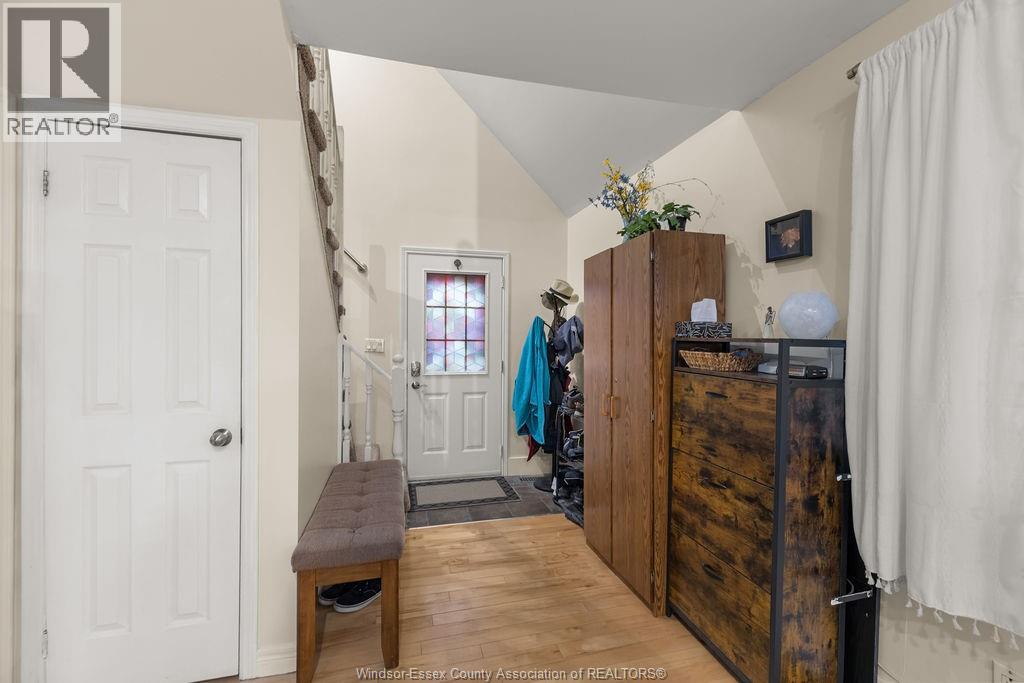 2119 LONGFELLOW, Windsor, Ontario, N9B3J5 — Photo 6