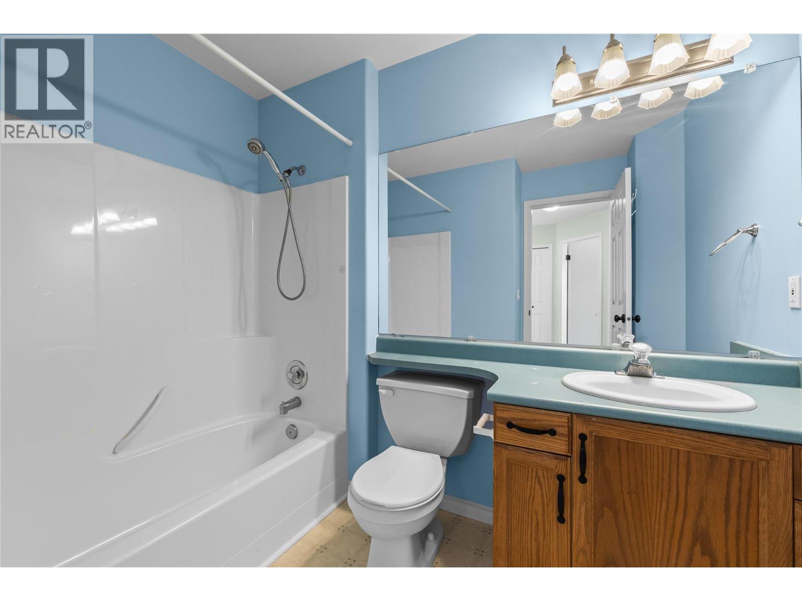  3831 Gellatly Road South, West Kelowna