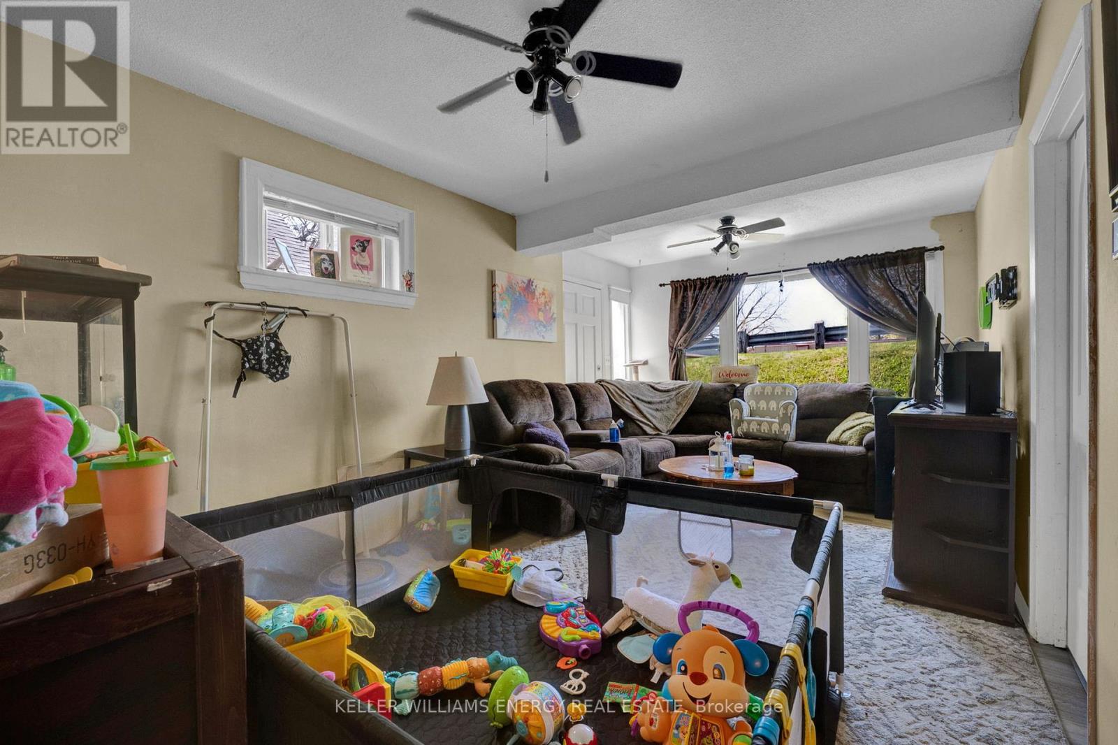 741 RITSON ROAD S - 12