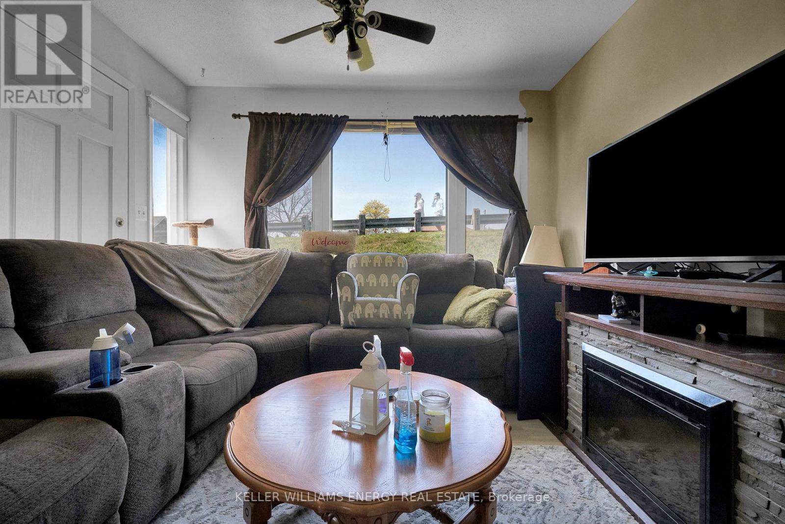 741 RITSON ROAD S - 13