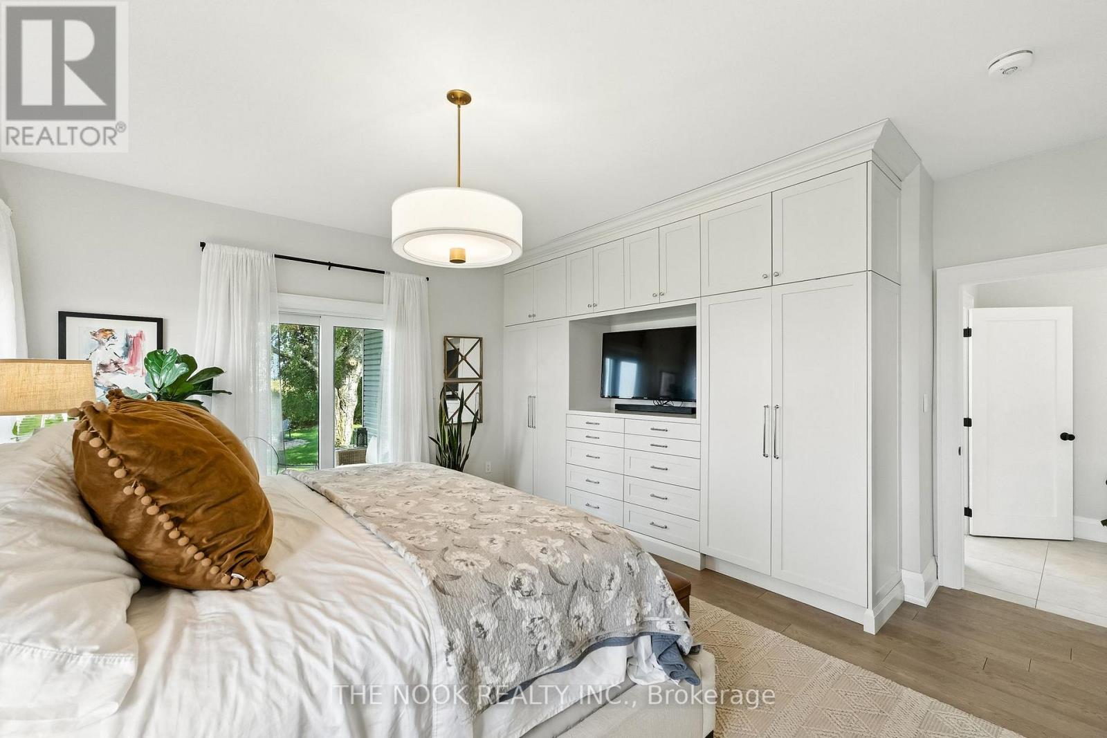 14701 WILSON AVENUE E - 32