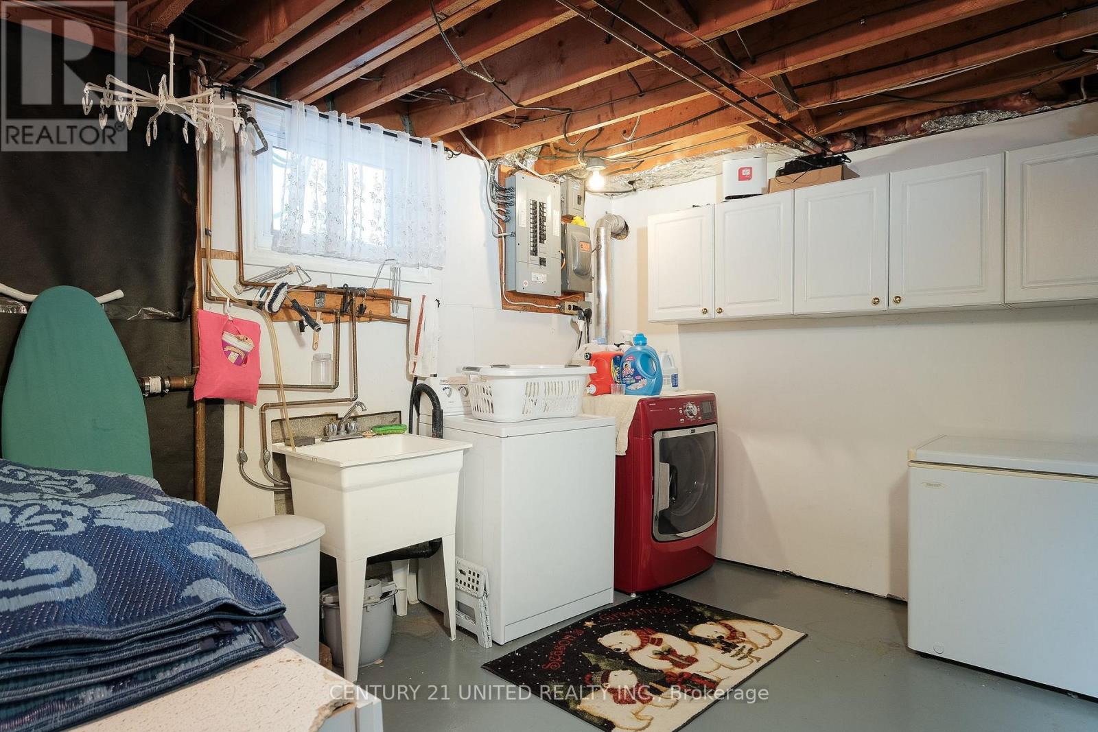 1366 LEIGHTON ROAD - 30