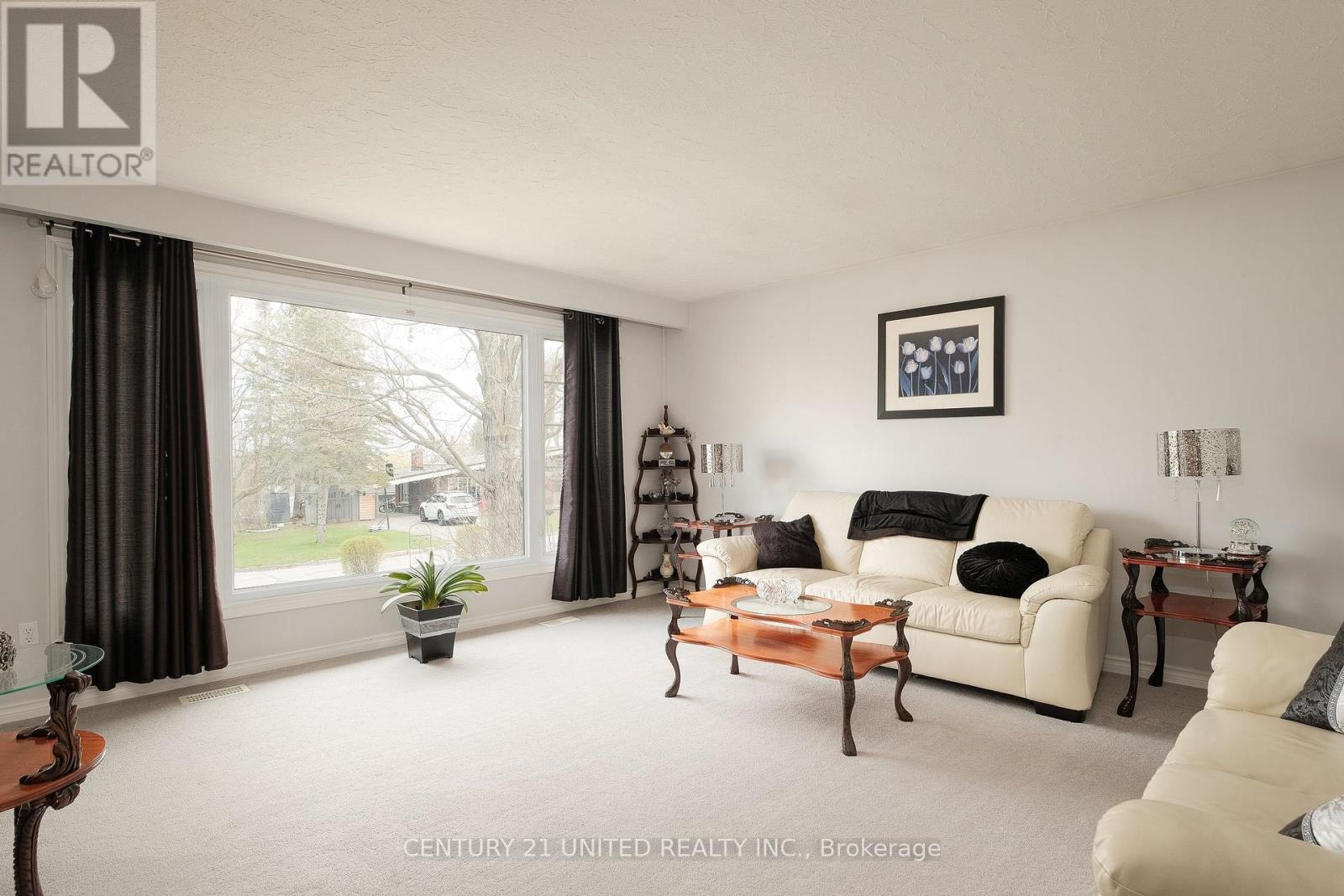 1366 LEIGHTON ROAD - 6
