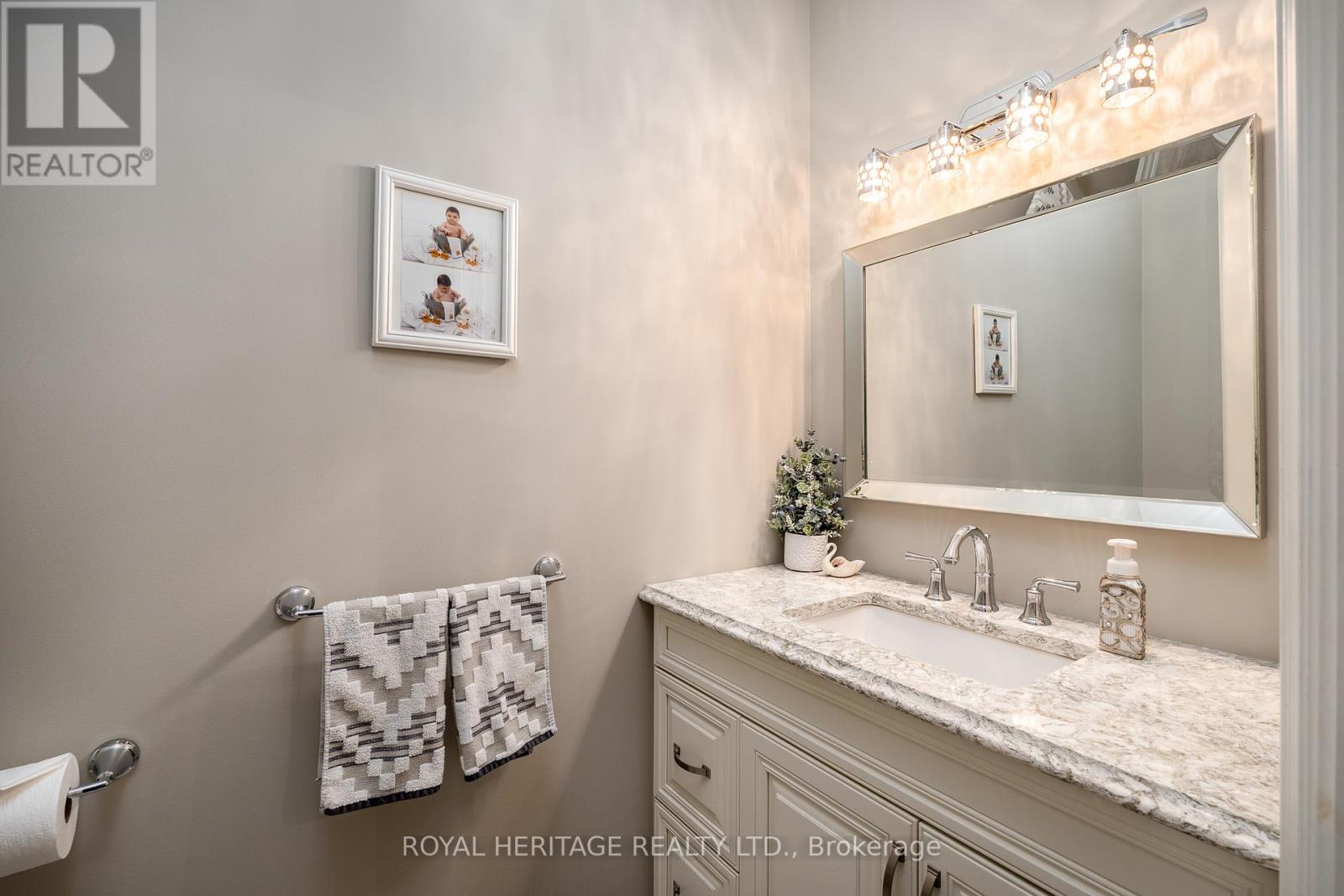 21564 LOYALIST PARKWAY - 23