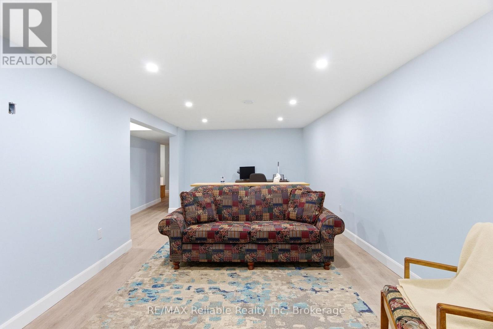 313 KROHMER DRIVE - 32