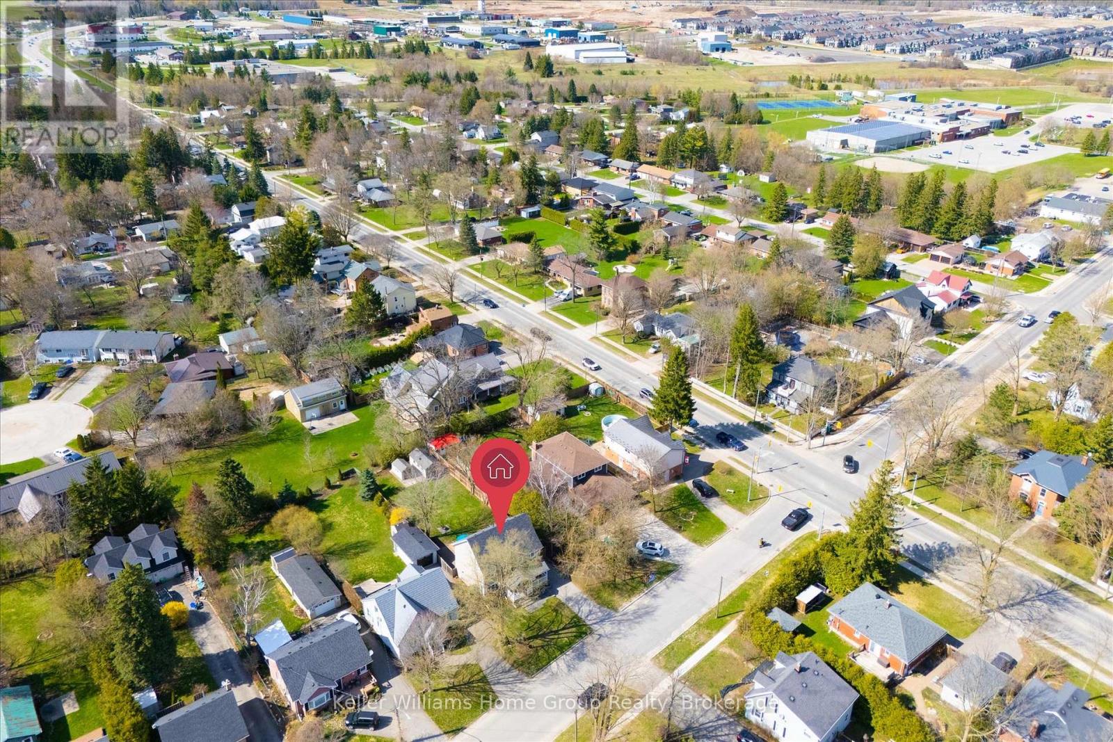 3 DUNDAS STREET W - 44