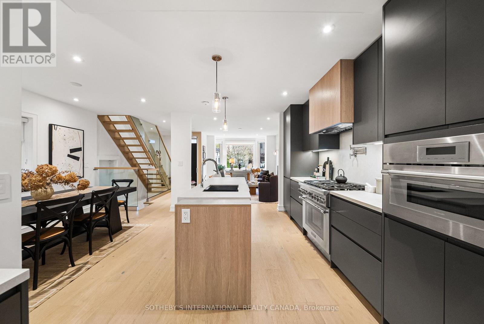 138 AIRDRIE ROAD - 13