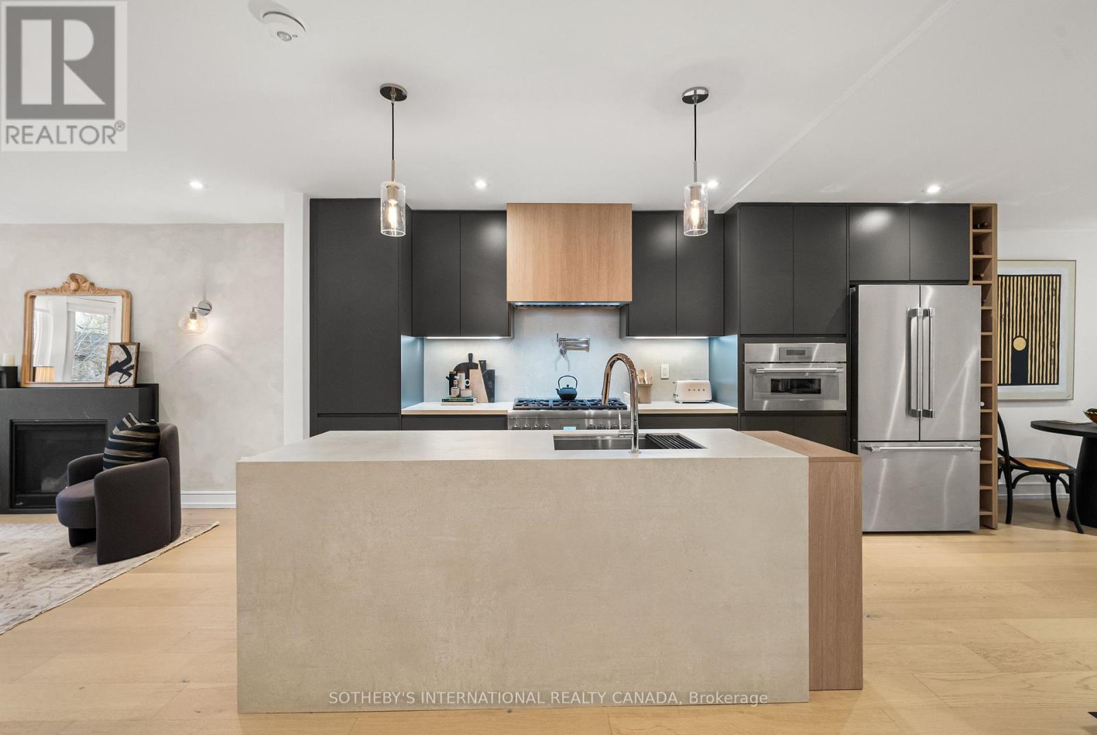 138 AIRDRIE ROAD - 14