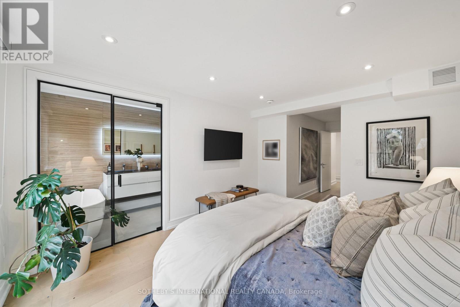 138 AIRDRIE ROAD - 29