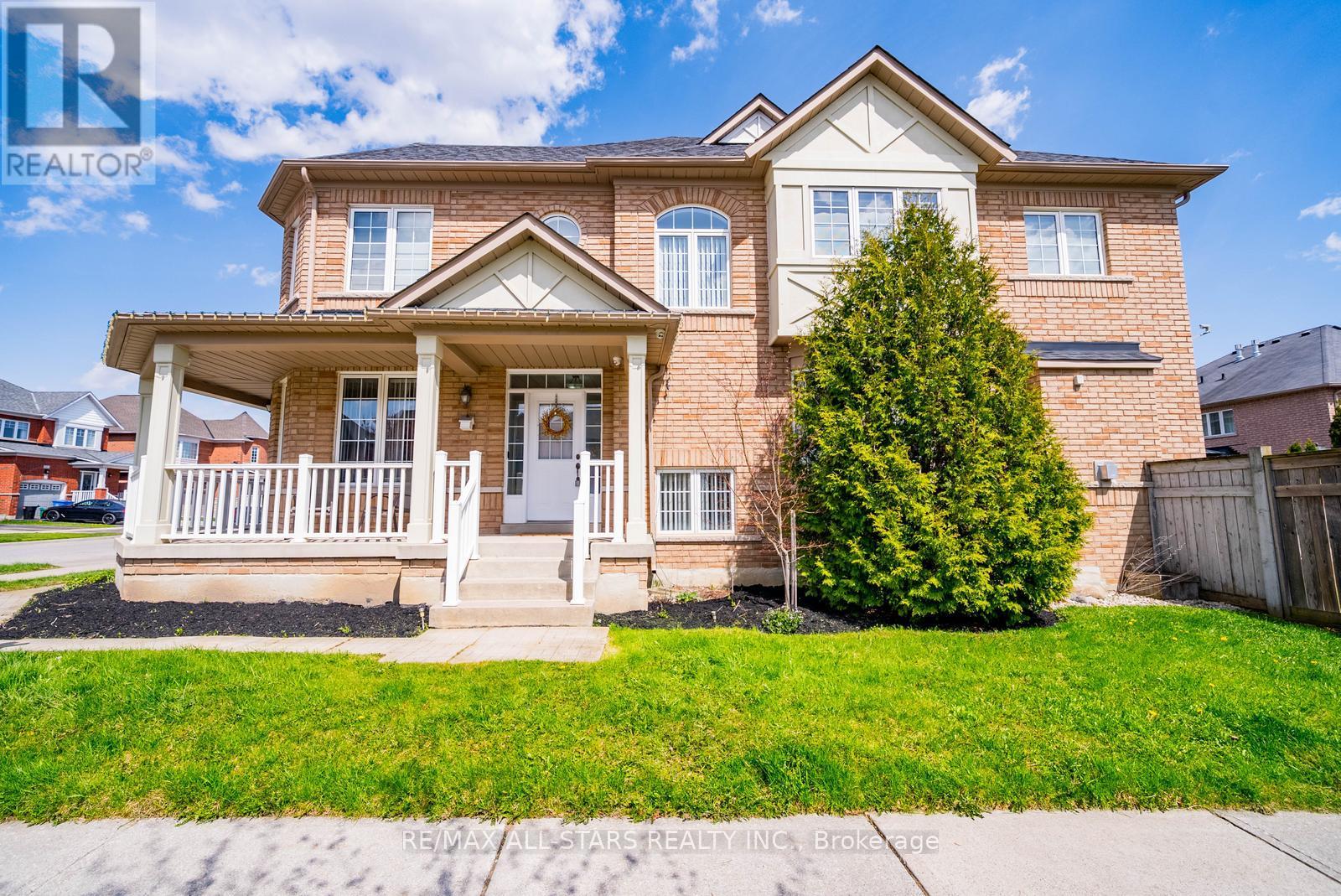 2 MANTLE AVENUE - 4