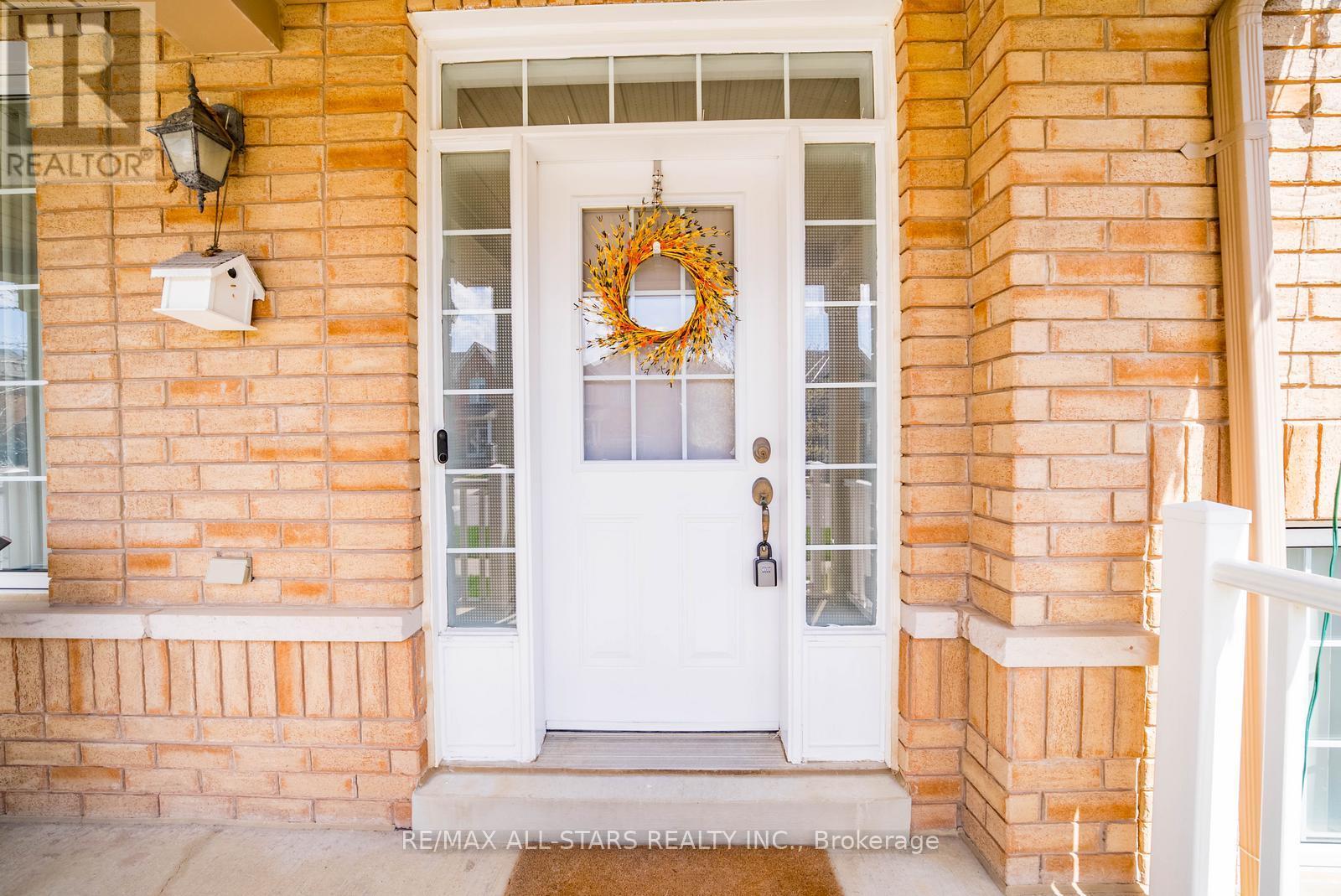 2 MANTLE AVENUE - 9