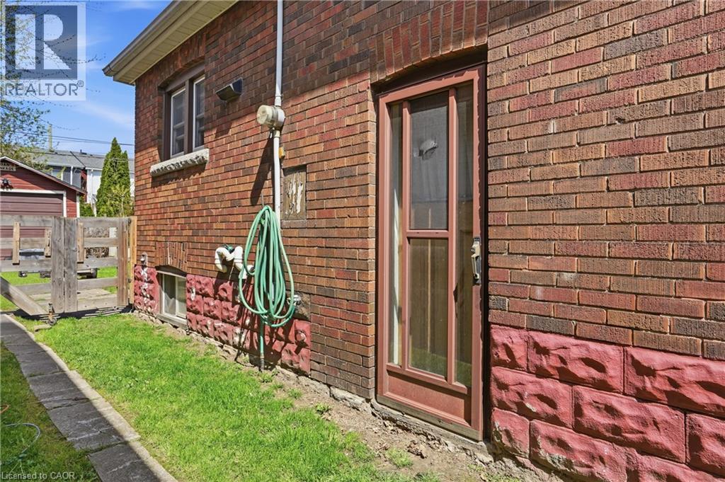 21 WEIR Street N, Hamilton, Ontario, L8H5E7 — Photo 31