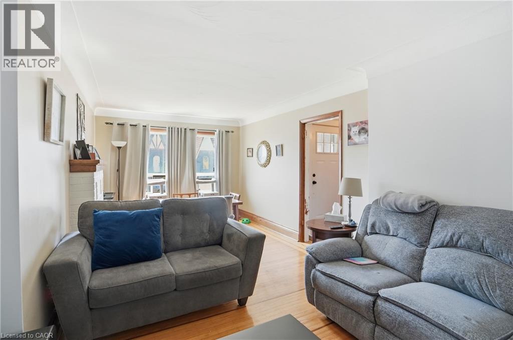 21 WEIR Street N, Hamilton, Ontario, L8H5E7 — Photo 14