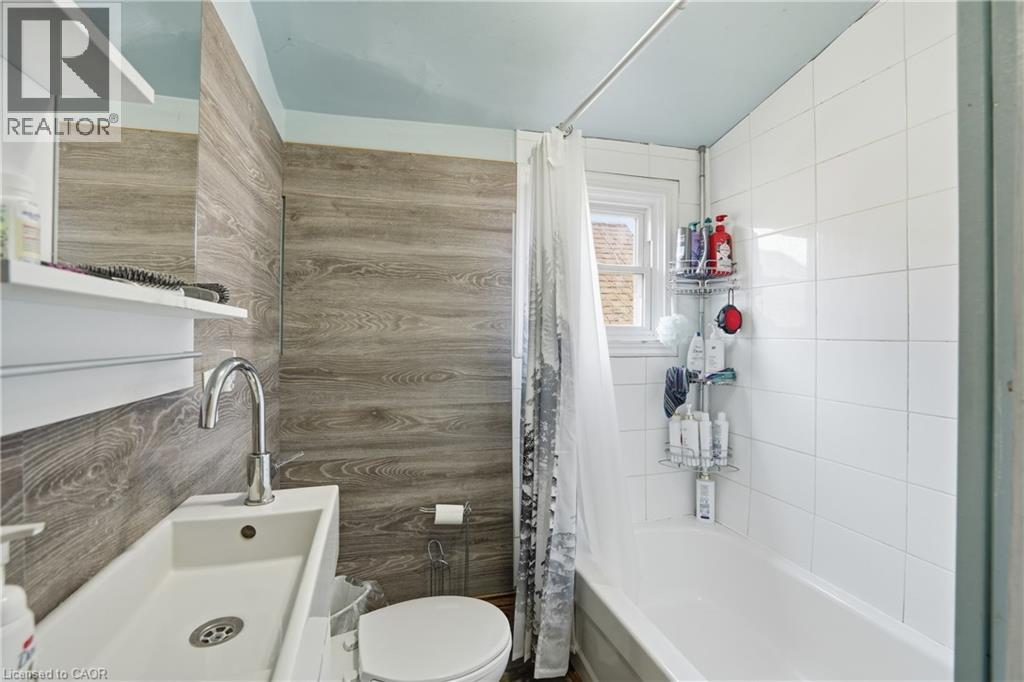 21 WEIR Street N, Hamilton, Ontario, L8H5E7 — Photo 27