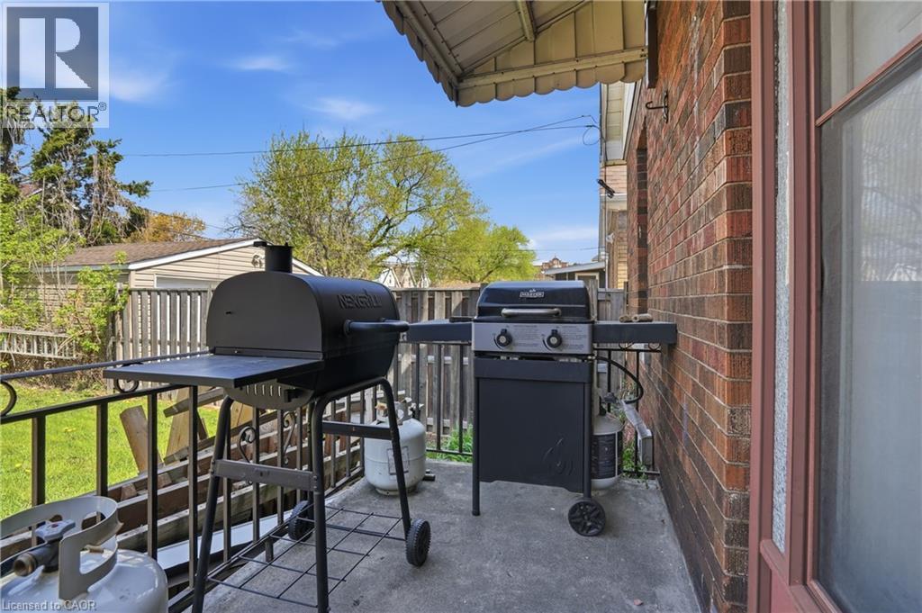 21 WEIR Street N, Hamilton, Ontario, L8H5E7 — Photo 32