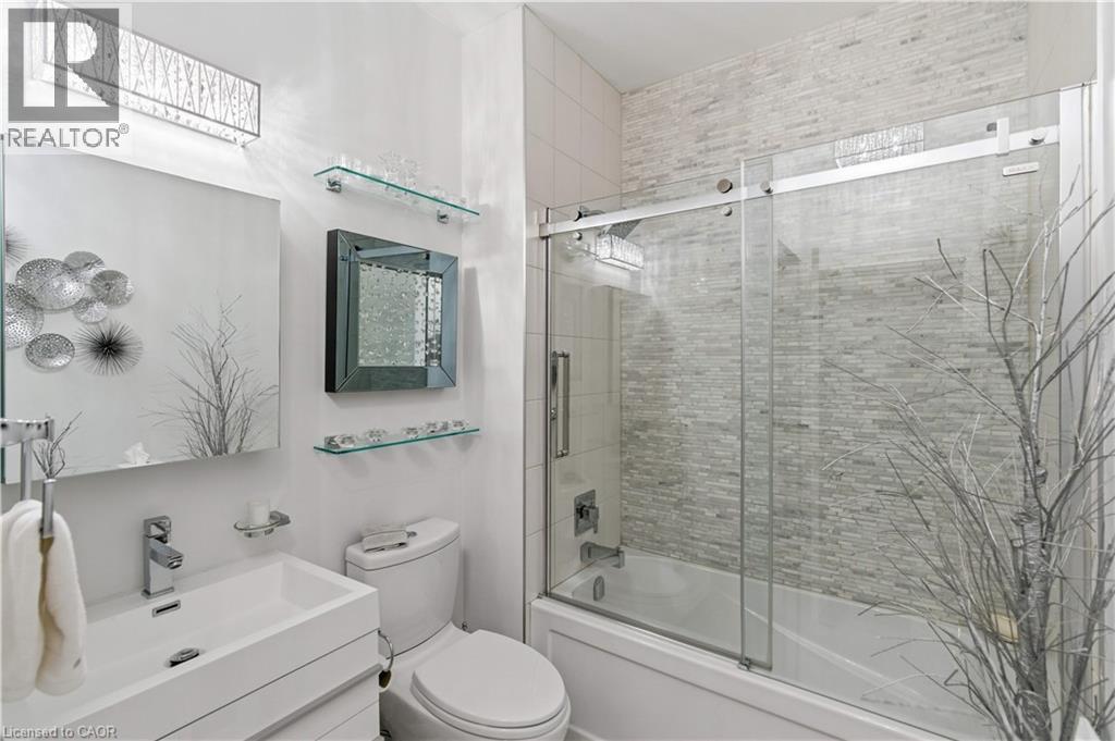66 BAY Street S Unit# PH10, Hamilton, Ontario, L8P4Z6 — Photo 32