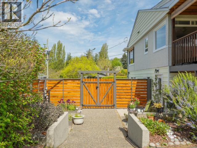 6948 HAMMOND STREET - 54