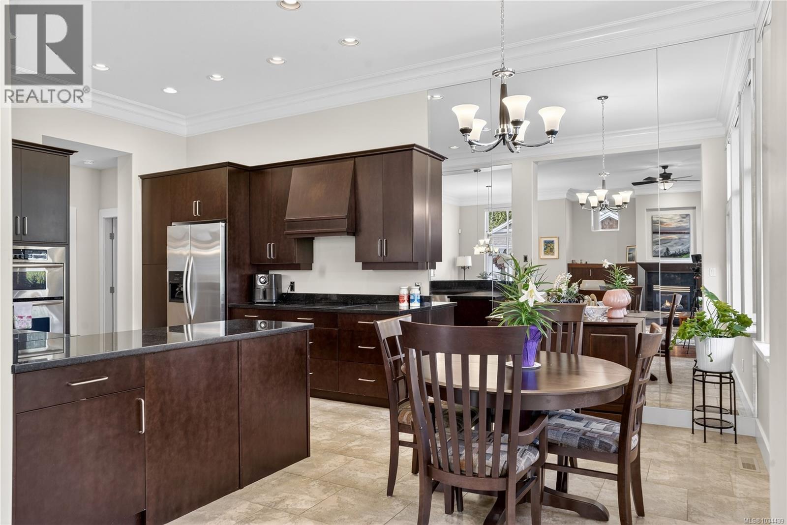 1415 Madeira Ave - 4