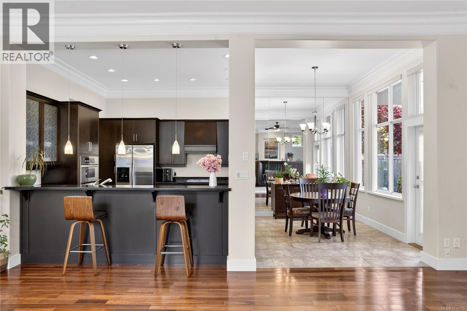 1415 Madeira Ave - 7