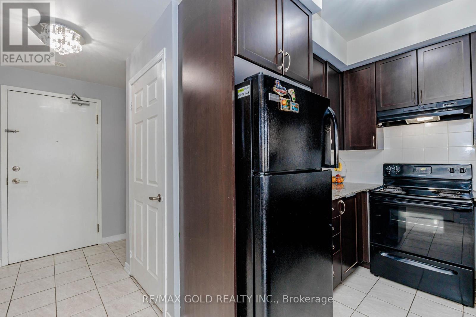#217 50 SKY HARBOUR DRIVE - 13