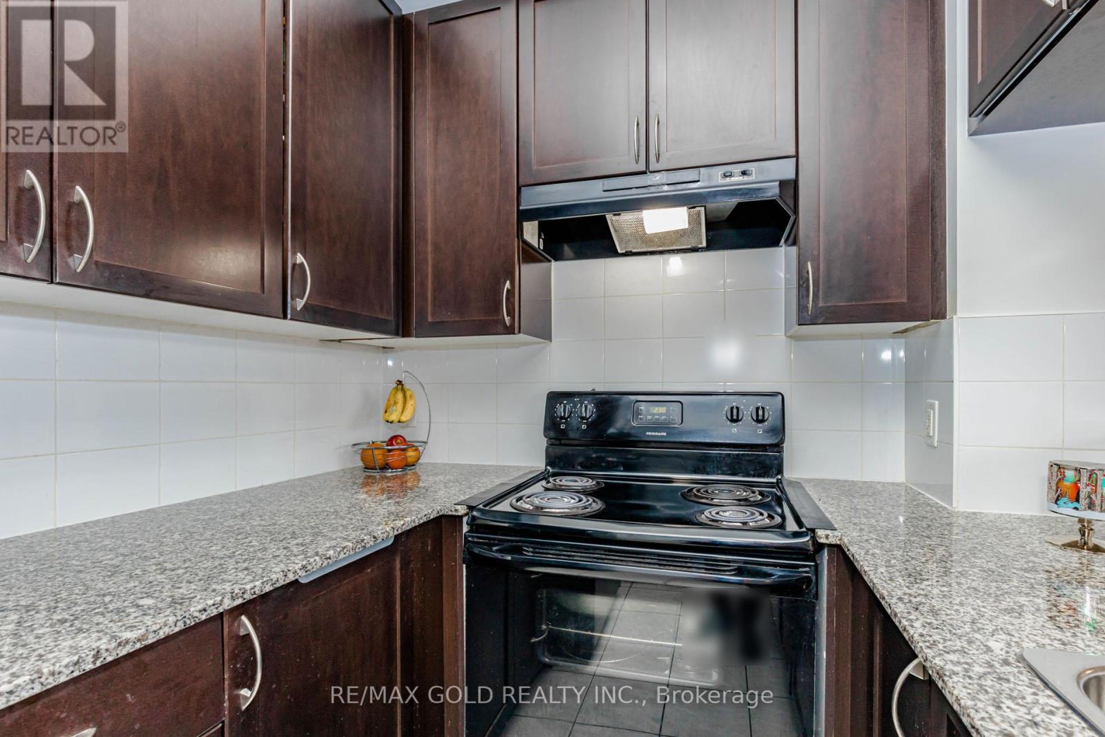 #217 50 SKY HARBOUR DRIVE - 15
