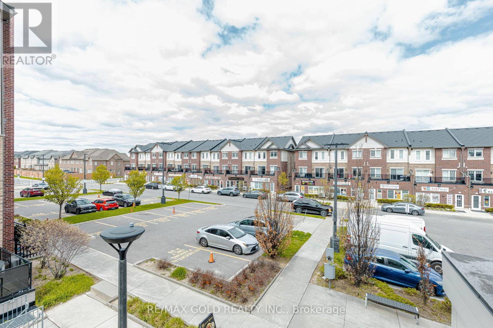 #217 50 SKY HARBOUR DRIVE - 41