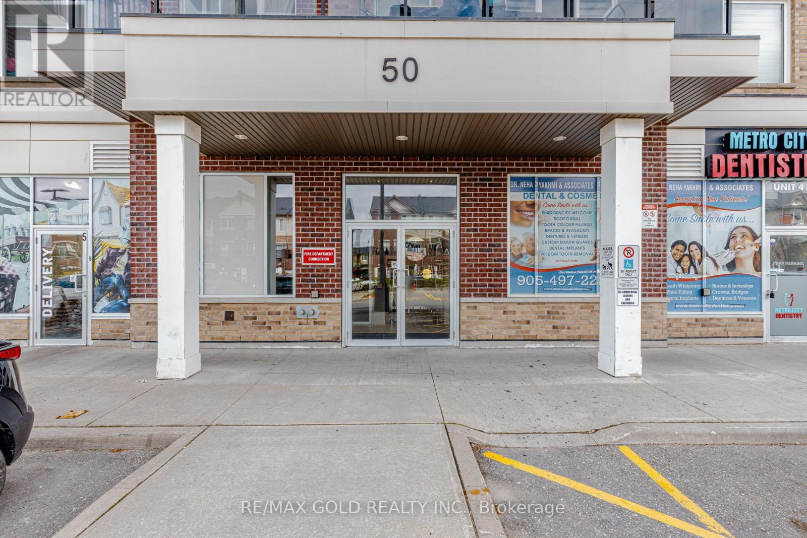 #217 50 SKY HARBOUR DRIVE - 7