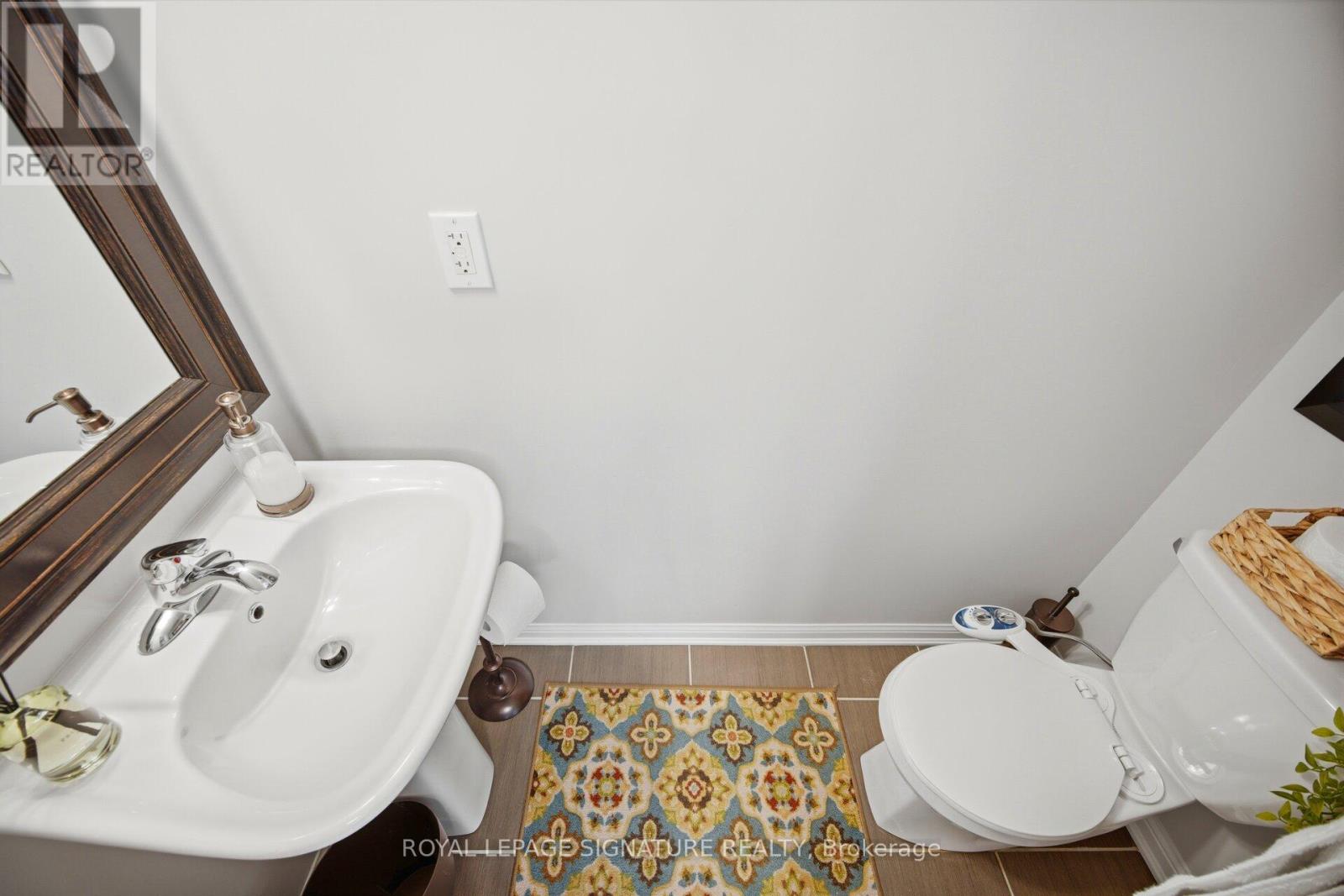 #162 8 FOUNDRY AVENUE - 16