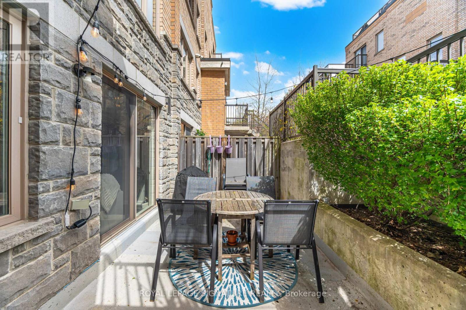 #162 8 FOUNDRY AVENUE - 31