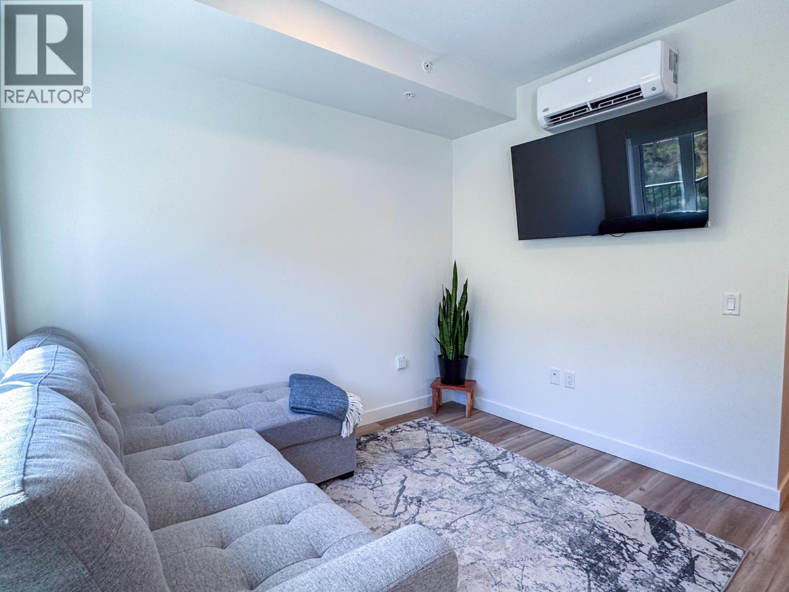 1057 Frost Road Unit# 404, Kelowna