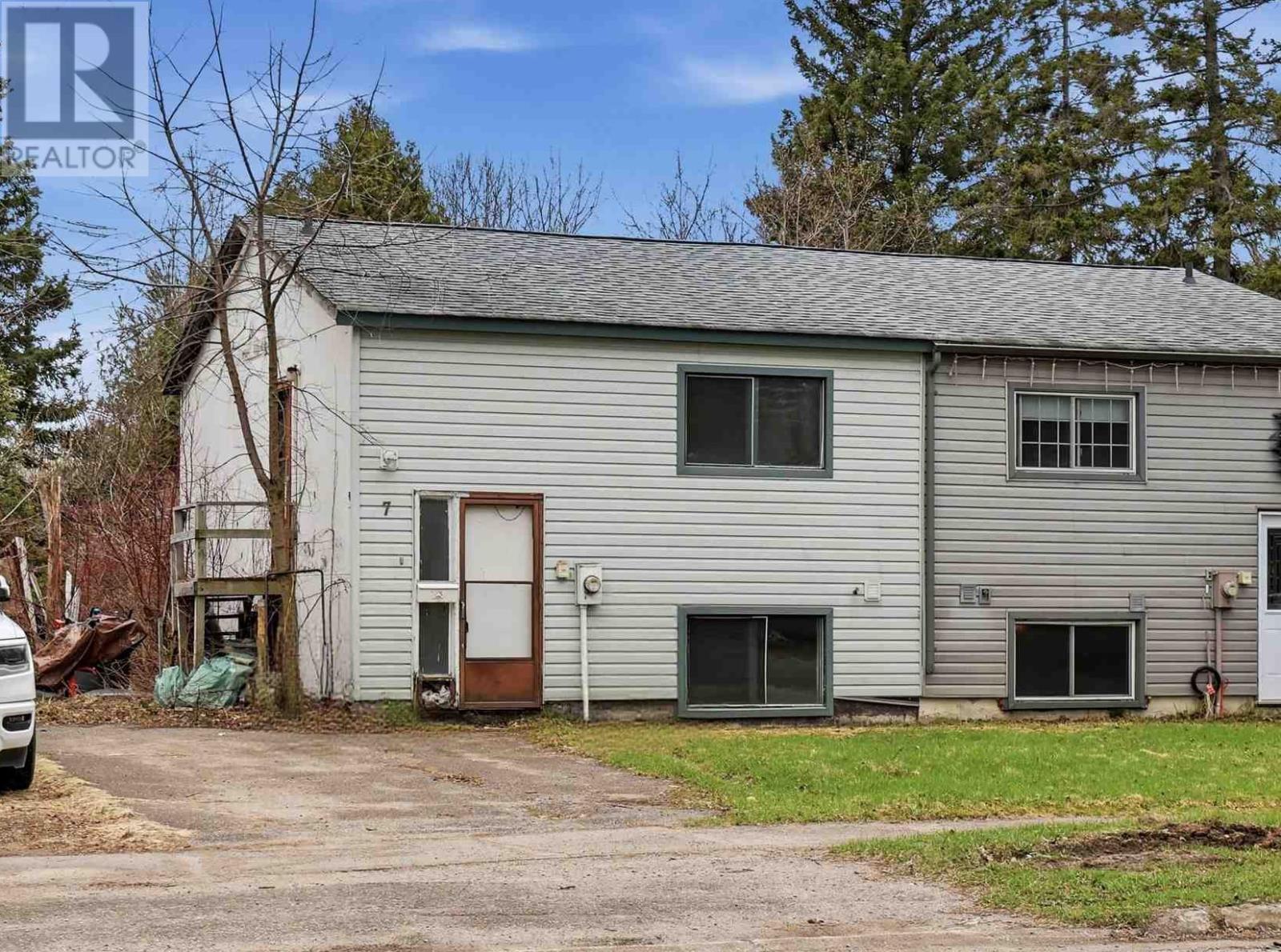 7 Breton RD, Sault Ste. Marie, Ontario, P6B5S9 — Photo 2