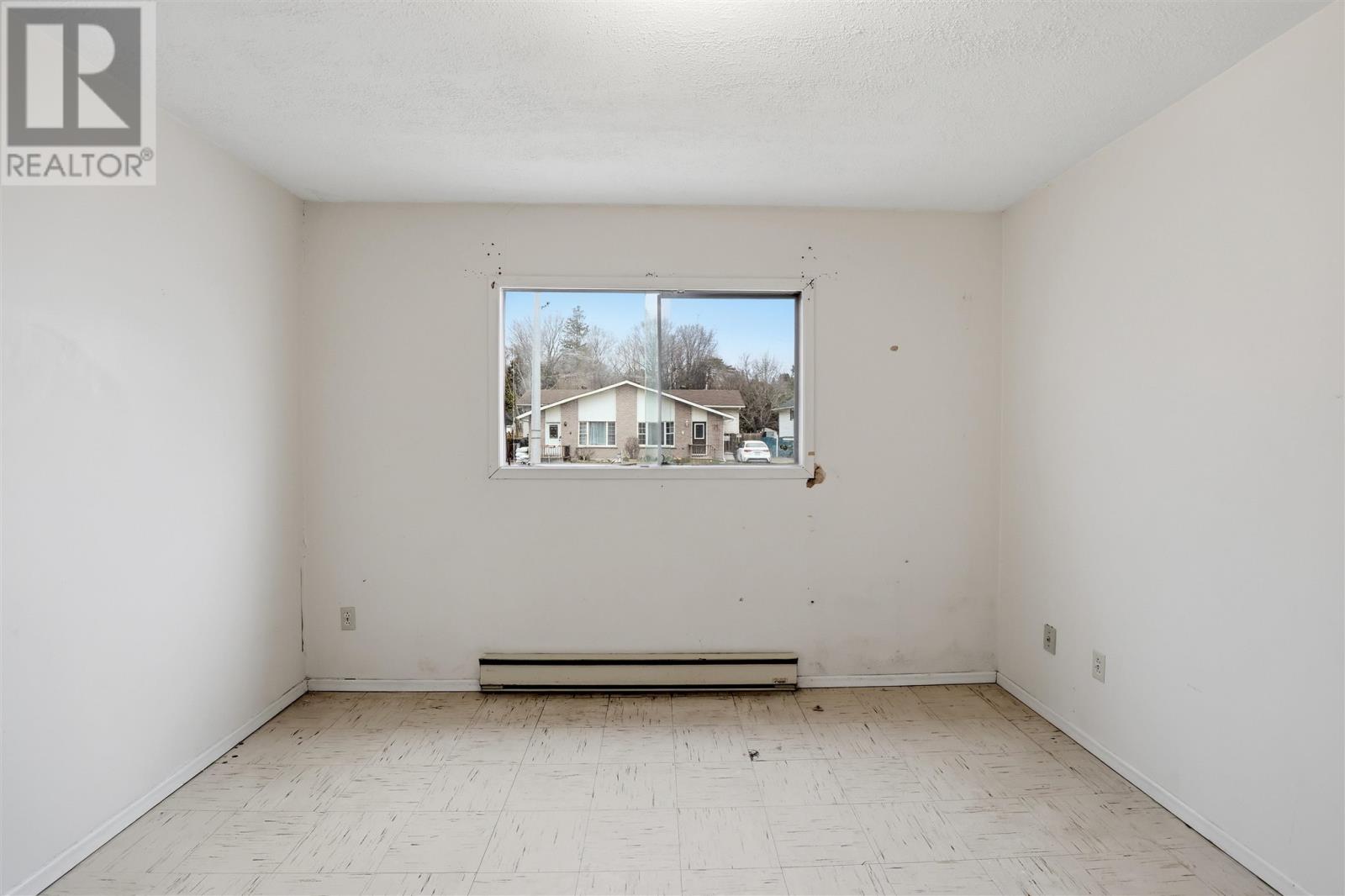 7 Breton RD, Sault Ste. Marie, Ontario, P6B5S9 — Photo 4