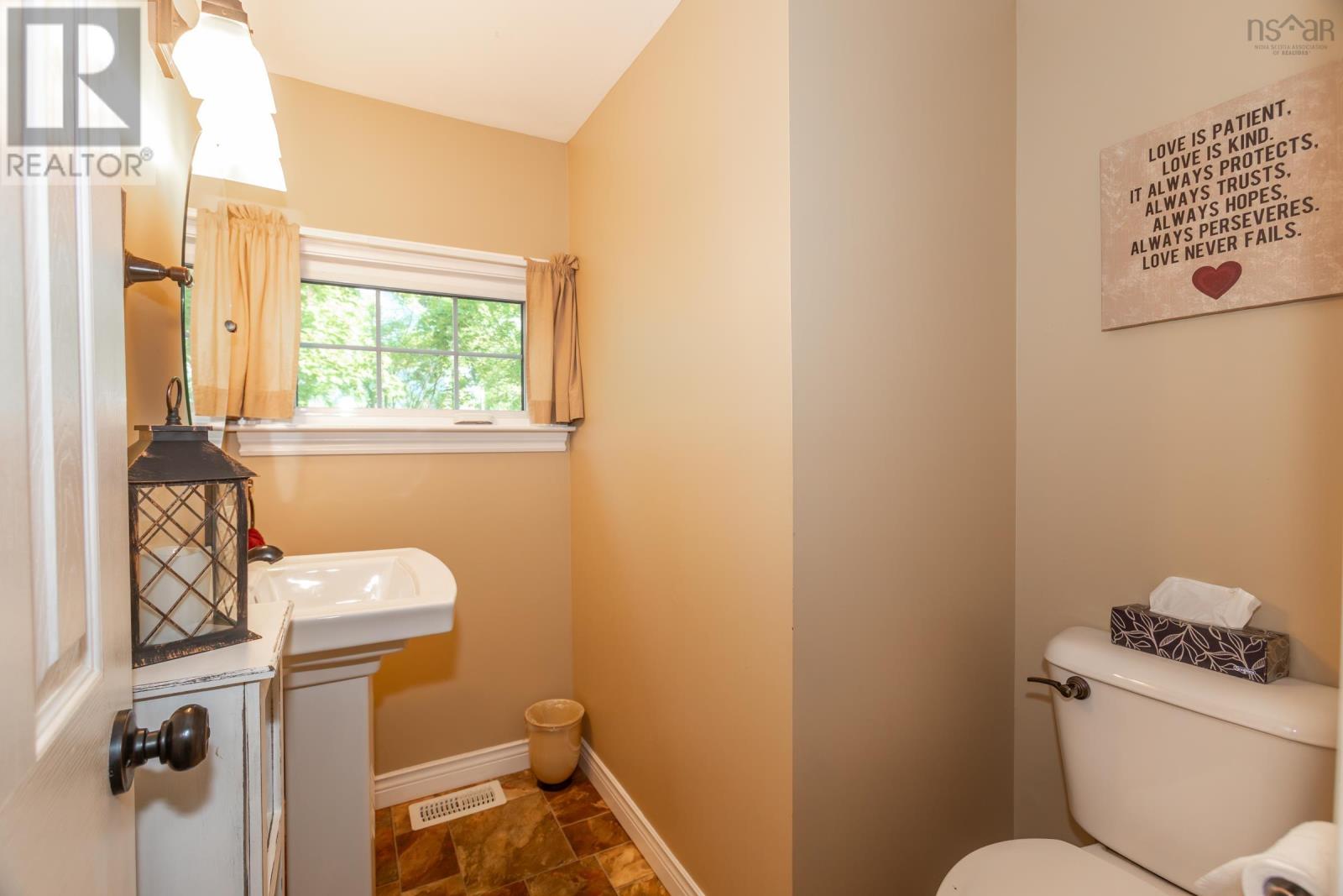 5 Rectory Street - 10