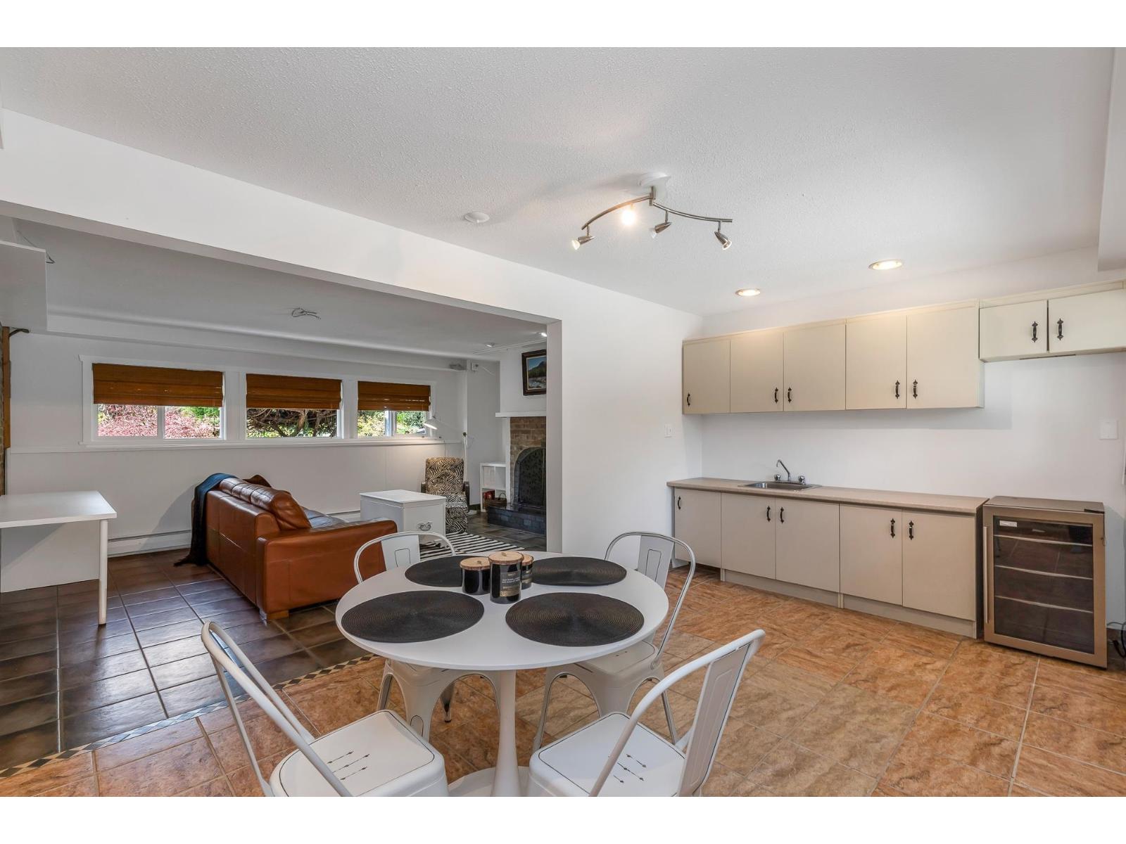 4 Bed, 2 Bath House for Sale in Mission – 7958 TAULBUT STREET, Mission - Image 26