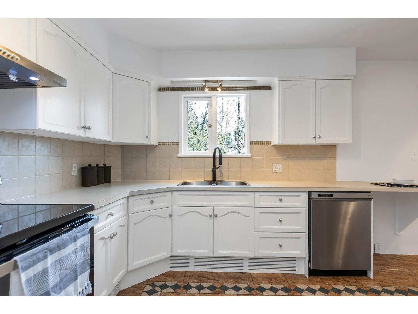 4 Bed, 2 Bath House for Sale in Mission – 7958 TAULBUT STREET, Mission - Image 16