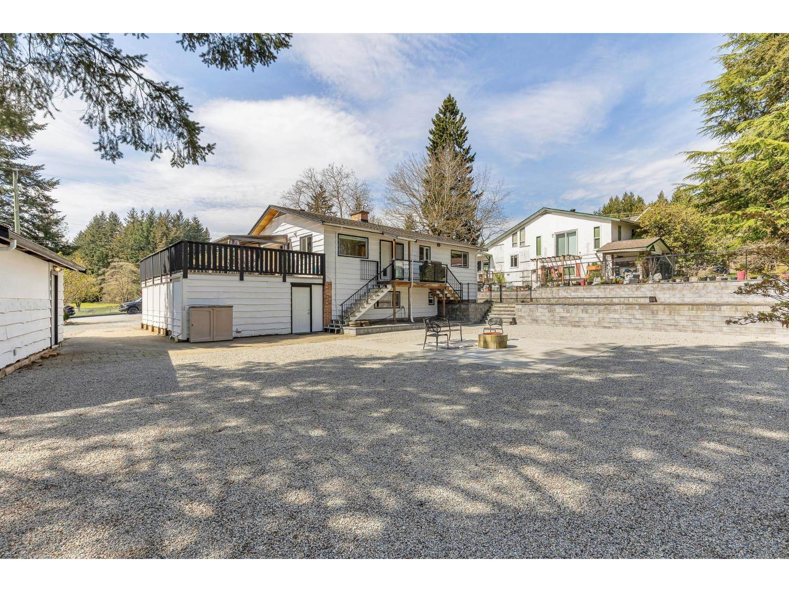 4 Bed, 2 Bath House for Sale in Mission – 7958 TAULBUT STREET, Mission - Image 3