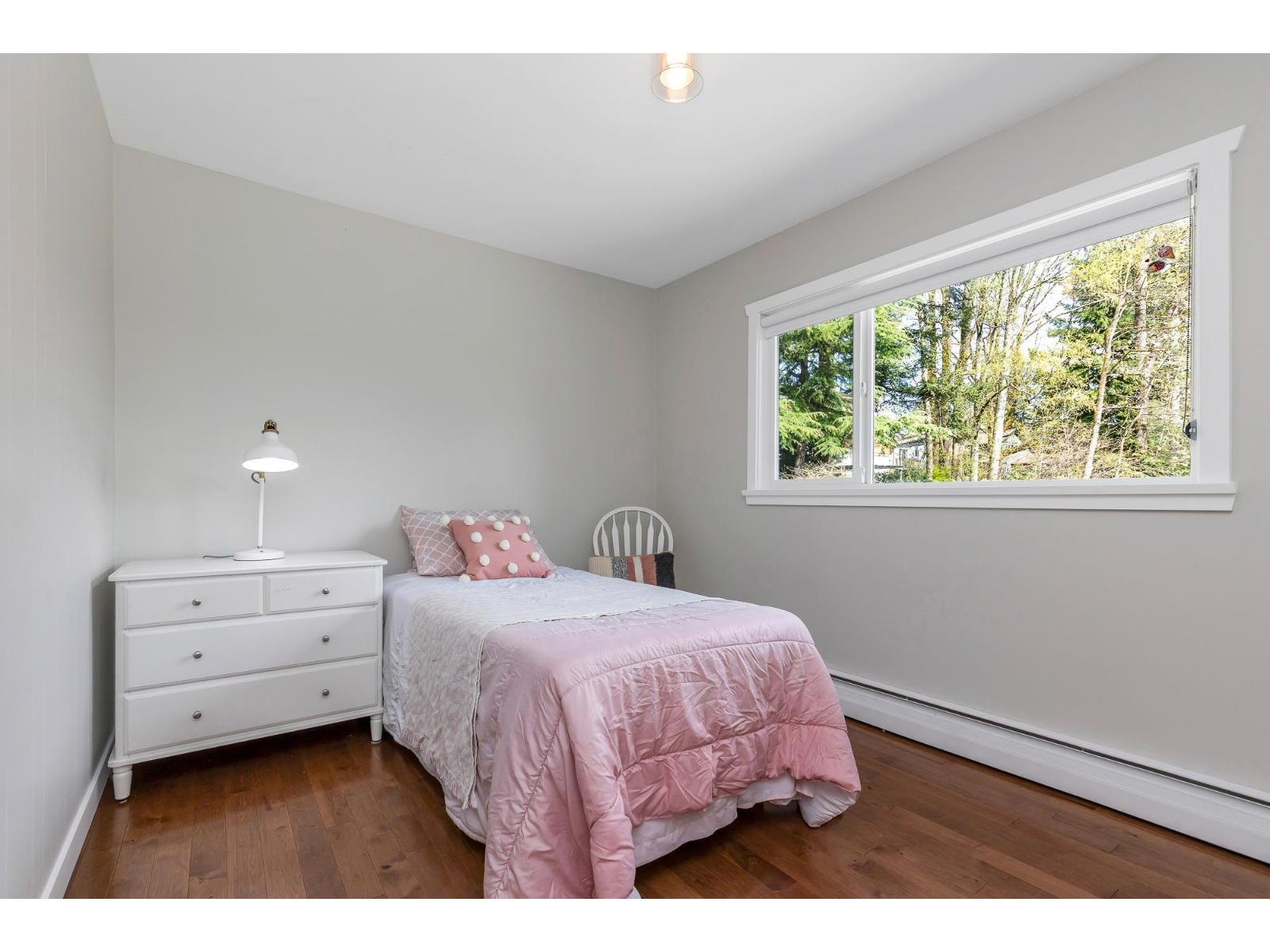 4 Bed, 2 Bath House for Sale in Mission – 7958 TAULBUT STREET, Mission - Image 5
