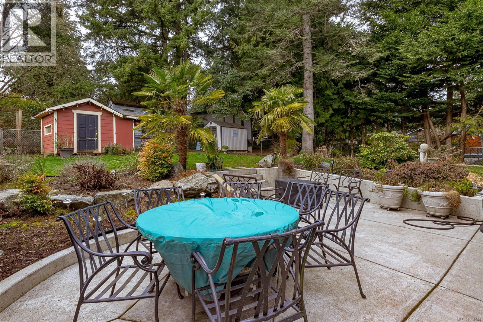  7318 Veyaness Road, Central Saanich